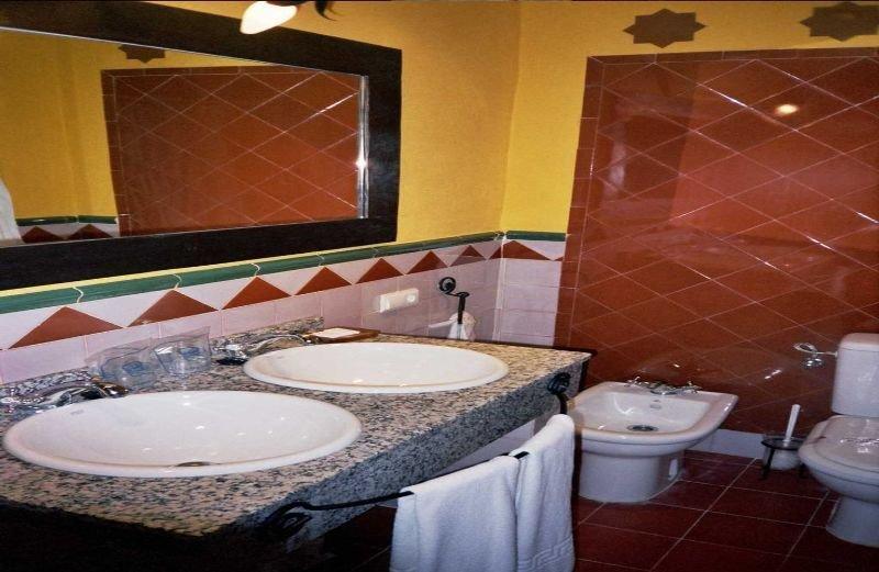 Hostal El Escudo De Mijas Room photo